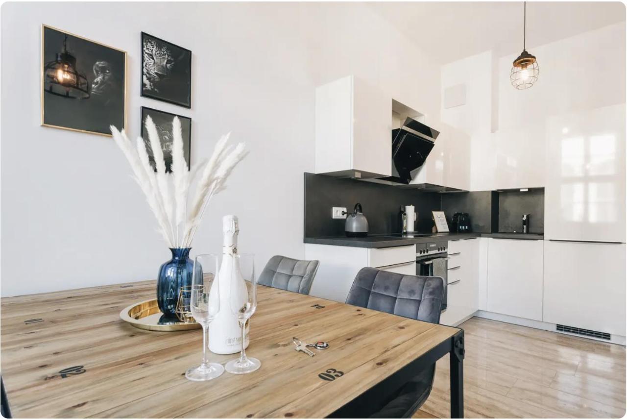 Tip! Zentraler Geht'S Nicht! Premium Apartment In Der Altstadt Dresda Esterno foto